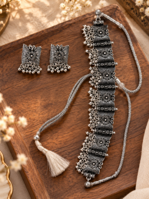 Silver Flower Panel Choker Set
